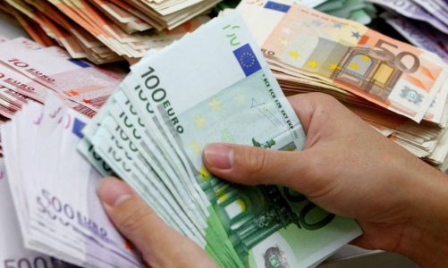 Eurobondi rrit euron ne tregun vendas: Bankat blene nje pjese te borxhit te qeverise